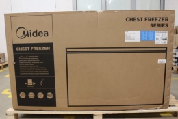 SALE OUT. Midea Freezer MDRC564FEE01 Energy efficiency class E Chest Free standing Height 82.5 cm Total net capacity 418 L White DAMAGED PACKAGING,...
