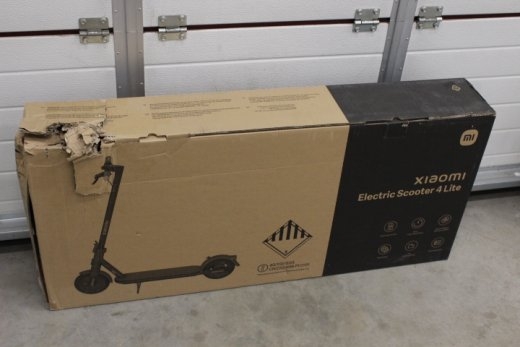 SALE OUT. Xiaomi Electric Scooter 4 Lite 300 W 25 km/h 8.5 " 3 month(s) Black USED, DAMAGED PACKAGING, MISSING: CHARGER AND HEXAGON WRENCH