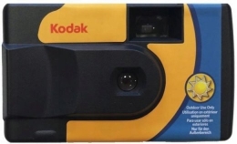Kodak DAYLIGHT Camera, Photographic Disposable with color film 39 photos. No built-in flash.