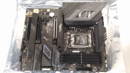 SALE OUT. Asus ROG STRIX Z790-F GAMING WIFI Processor family Intel Processor socket LGA1700 DDR5 DIMM Memory slots 4 Supported hard disk drive inte...